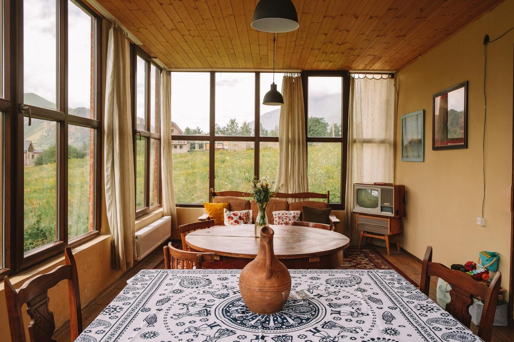 Arte In Kazbegi 호텔 외부 사진