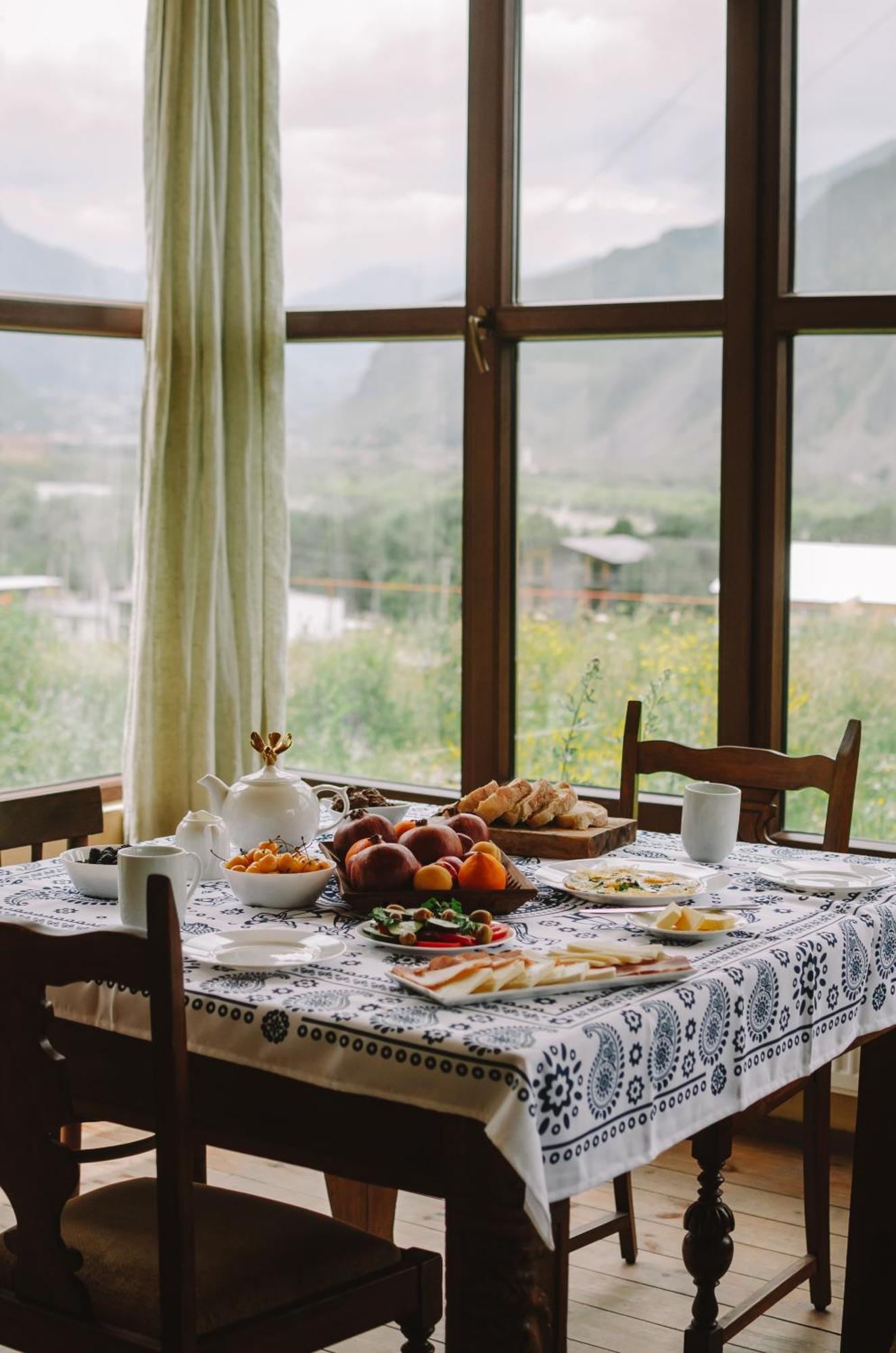 Arte In Kazbegi 호텔 외부 사진